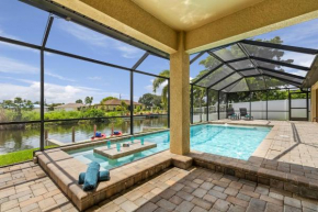 Luxury and Comfort, backing on a canal with large pool - Roelens Vacations